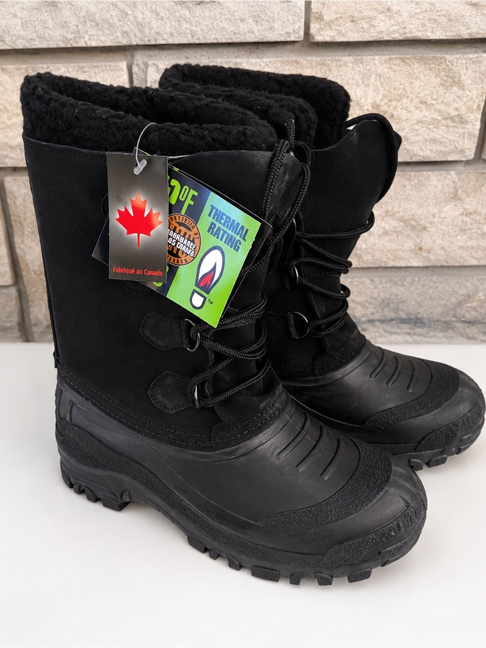 Black Insulated Winter Boots with Thermal Rating